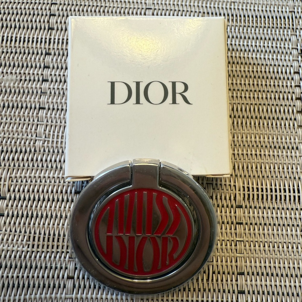 Miss Dior Smartphone Ring